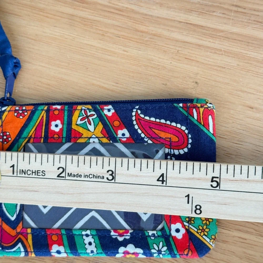 Vera Bradley Zip ID Case Venetian Paisley Keychain Wallet Card Holder Colorful‎